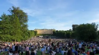 Borgerne er ikke til for kommunens skyld – det er omvendt. Folk elsker at bo på Frederiksberg, men det må ikke blive en sovepude for kommunen.