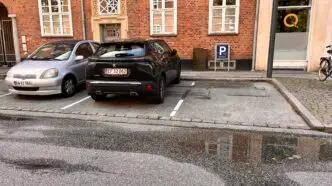 En ledig P-plads på Frederiksberg, som er er reserveret til elbiler