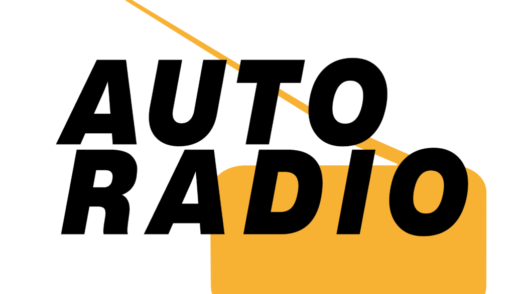 I tre var Henrik Kragelund vært og producer på en non-profit podcast om autisme.